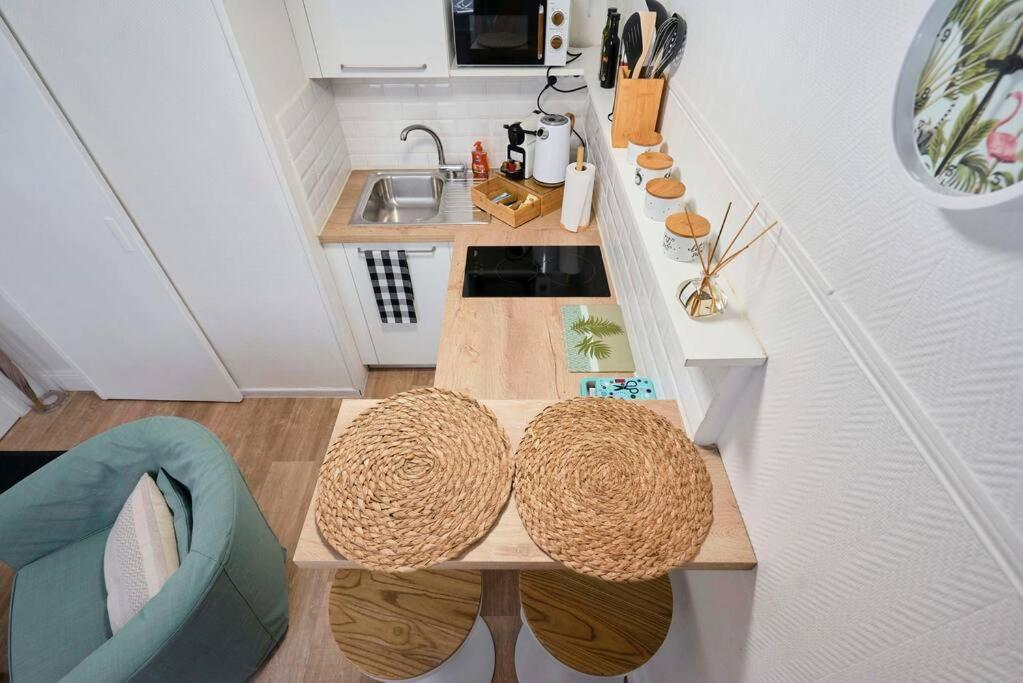 Studio Fonctionnel Au Coeur De Lille Avec Parking Bagian luar foto