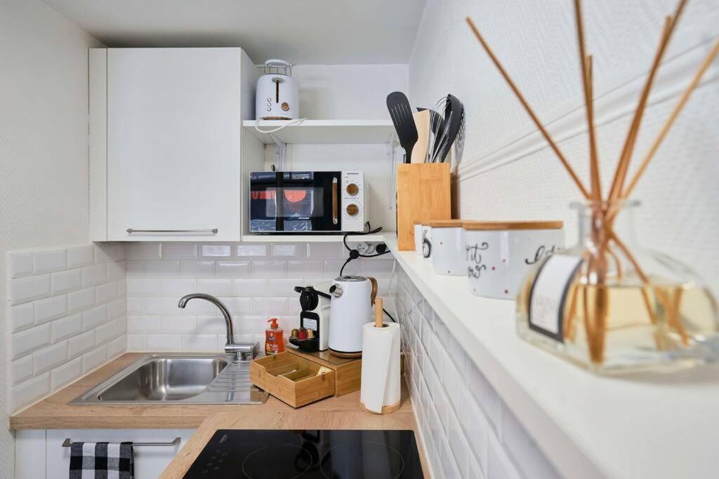 Studio Fonctionnel Au Coeur De Lille Avec Parking Bagian luar foto